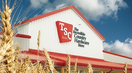 Farm Management Canada receives Community Agricultural Grant from Peavey Industries LP/TSC Stores LTD.